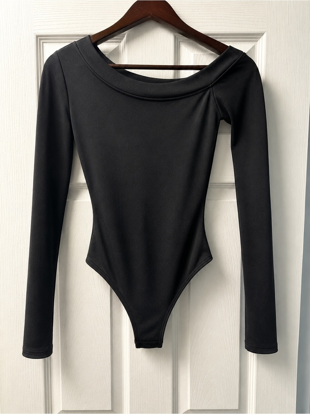 Stretch Black Off-Shoulder Long Sleeve Bodysuit